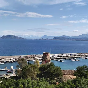 Rineddahouse Arenella - Vista Mare Panoramica A Con Parcheggio Privato Appartement